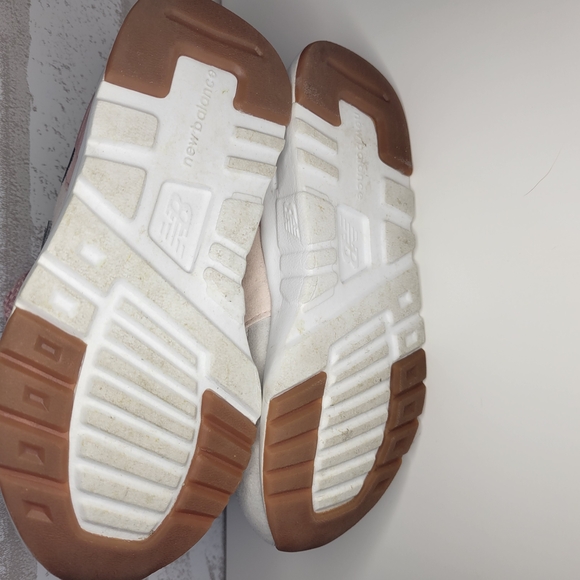 New Balance Kids' Pink and White Sneakers - Picture 4 of 5